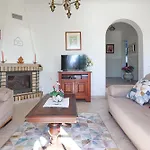 Mario - Swimming Pool - Wifi - By Bedzy Villa