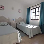 Mario - Swimming Pool - Wifi - By Bedzy Villa *