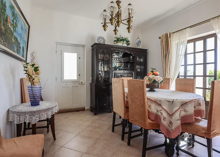 Mario - Swimming Pool - Wifi - By Bedzy